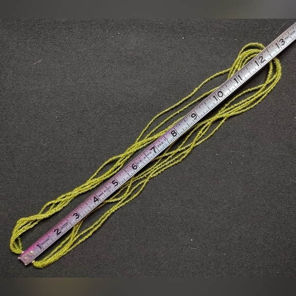 Vintage Multi strand Moss Green Beaded Necklace - Picture 6 of 9